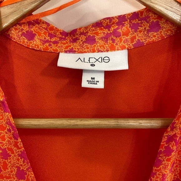 ALEXIS for Target orange and pink floral flutter sleeve pleated wrap dress NWOT - Picture 7 of 8